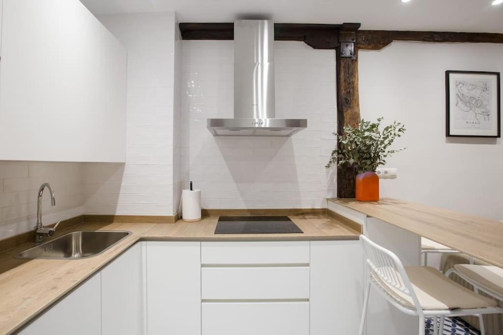 Etxeburu Apartment บิลเบา ภายนอก รูปภาพ